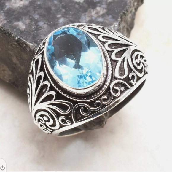 New  blue topaz 925 sterling silver ring - Picture 3 of 3